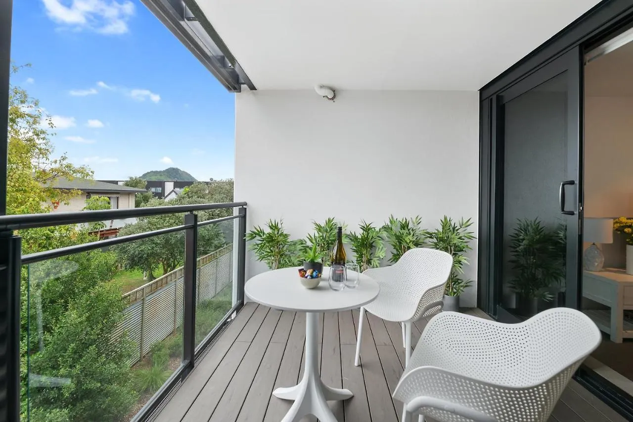 Treetop Escape - Mt Maunganui Apartment Mount Maunganui 0*,  New Zealand